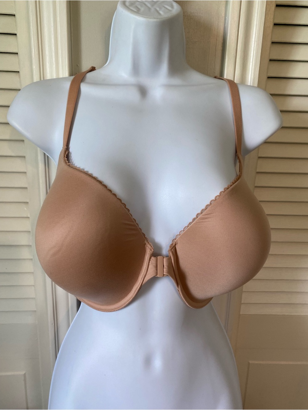 Women's Beige Front Clasp Push Up Bra